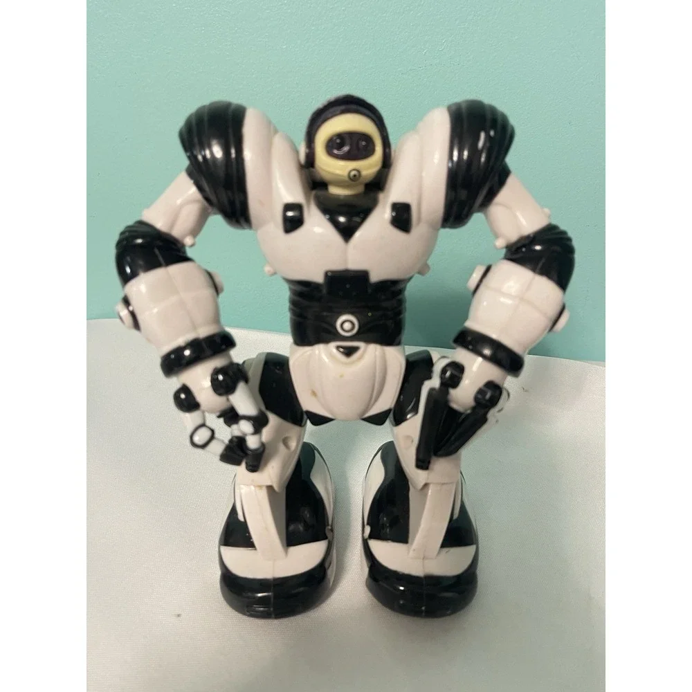 WowWee‎ Robosapien Humanoid Toy Robot 14